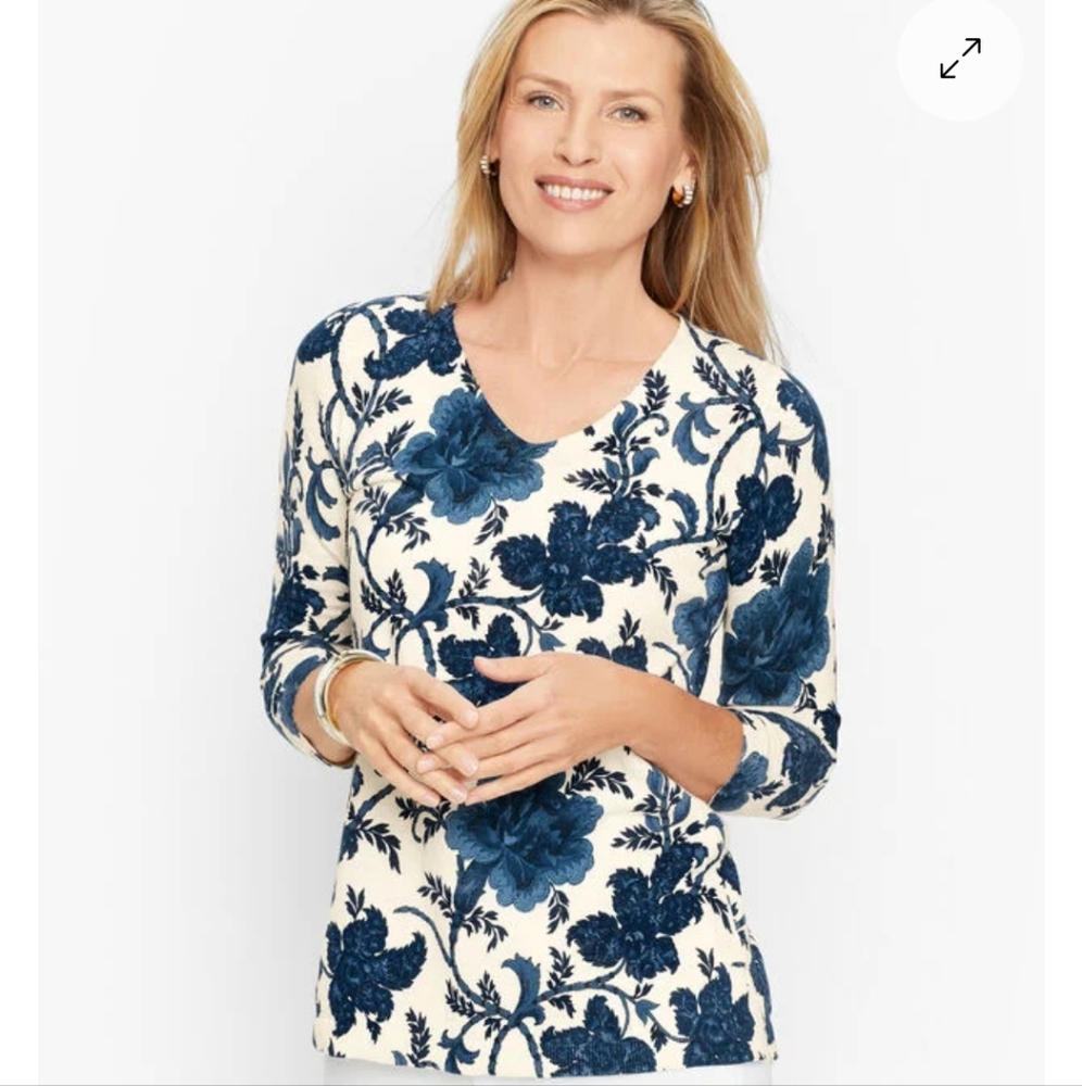💙 NEW NWT Talbots Decorative Floral Vneck Sweater XS